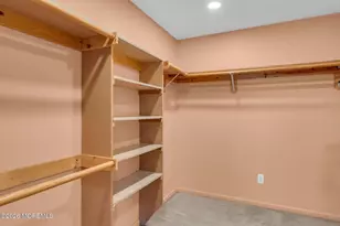 652 Brookside Dr, Belford, NJ 07718 - Photo 20