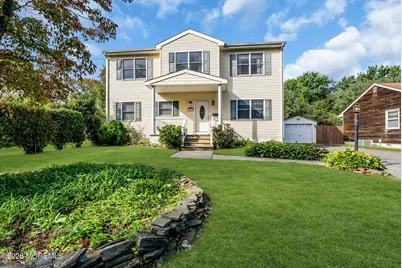 652 Brookside Drive, Belford, NJ 07718 - Photo 4