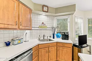 265 Marigold Ct, Toms River Township, NJ 08753 - Photo 10
