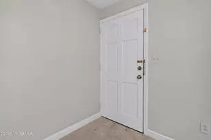 22 Oldfield Pl, Red Bank, NJ 07701 - Photo 16