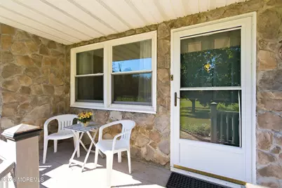 32 Arneytown Hornerstown Road, Cream Ridge, NJ 08514 - Photo 2