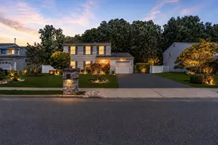 8 Honeysuckle Way, Howell Township, NJ 07731 - Photo 2