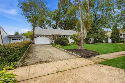 72 W Wilson Circle, Red Bank, NJ 07701 - Photo 4