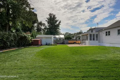 32 Sunset Place, Middletown, NJ 07748 - Photo 4