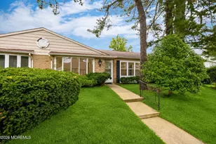 37 Cambridge Circle, Manchester Township, NJ 08759 - Photo 2