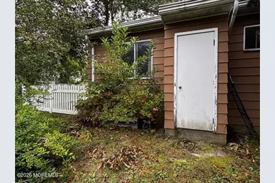 8 A Wyoming Avenue, Whiting, NJ 08759 - Photo 16