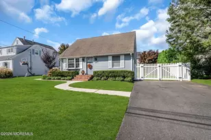 810 Woodcrest Dr, Spring Lake, NJ 07762 - Photo 2