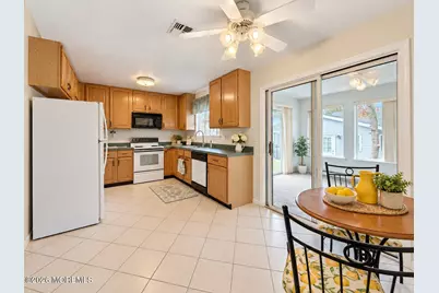 120C Ironwood Plaza, Monroe Township, NJ 08831 - Photo 16