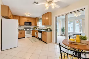 120C Ironwood Plaza, Monroe Township, NJ 08831 - Photo 16