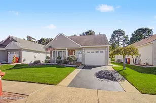 70 Canterbury Ln, Toms River Township, NJ 08757 - Photo 4