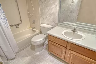 13 B Swift Cir, Whiting, NJ 08759 - Photo 8