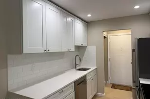 169 Amberly Dr, Manalapan Township, NJ 07726 - Photo 2