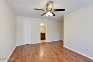 294 Tulip Ln, Freehold, NJ 07728 - Photo 10