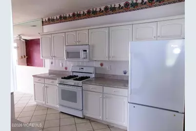 11 Sunnyfield Lane, Lakewood, NJ 08701 - Photo 2