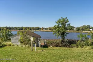 64 Shrewsbury Ave, Red Bank, NJ 07701 - Photo 18