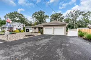 526 Huntington Ave, Pine Beach, NJ 08741 - Photo 2