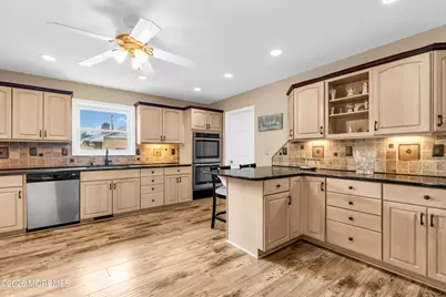 526 Huntington Avenue, Pine Beach, NJ 08741 - Photo 16