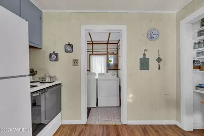 54 Edwards Avenue, Belford, NJ 07718 - Photo 8
