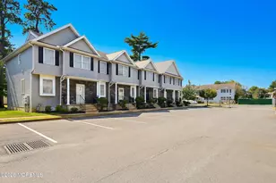 10 Rivka Ln, Lakewood, NJ 08701 - Photo 2