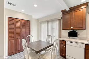 16 Morden Close, Freehold, NJ 07728 - Photo 10