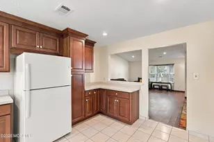 16 Morden Close, Freehold, NJ 07728 - Photo 14