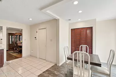 16 Morden Close #1000, Freehold, NJ 07728 - Photo 8