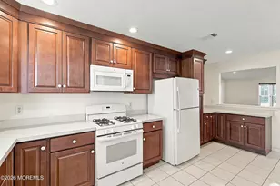 16 Morden Close, Freehold, NJ 07728 - Photo 12