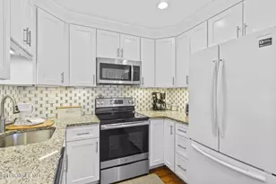 13 Claremont Ct, Red Bank, NJ 07701 - Photo 12