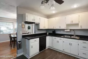 341 Jefferson Ct, Brick, NJ 08724 - Photo 8