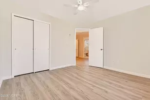 224 Franklin Pl, Morganville, NJ 07751 - Photo 32