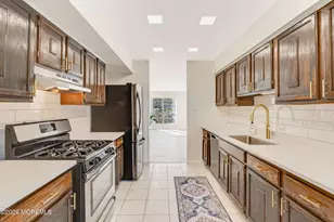 224 Franklin Pl, Morganville, NJ 07751 - Photo 18