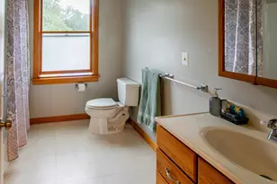8 West Ave, Old Bridge Township, NJ 08857 - Photo 24