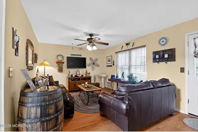 105 Hollow Oak Lane, Manahawkin, NJ 08050 - Photo 10