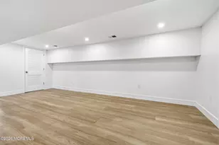 19 Roslyn Dr, Oakhurst, NJ 07755 - Photo 46