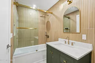 19 Roslyn Dr, Oakhurst, NJ 07755 - Photo 36