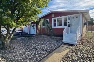 953 Greenwood Ave, Keyport, NJ 07735 - Photo 1