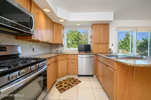 15 Carlow Way, Hazlet Township, NJ 07730 - Photo 12