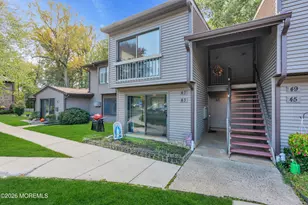 43 Lexington Ct, Red Bank, NJ 07701 - Photo 6