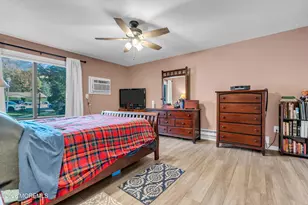 43 Lexington Ct, Red Bank, NJ 07701 - Photo 18
