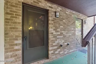 127 Amberly Dr, Manalapan Township, NJ 07726 - Photo 1