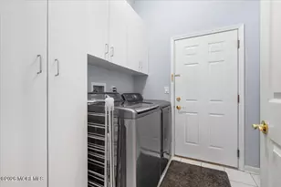 11 Vanderbilt Ct, Old Bridge Township, NJ 08857 - Photo 24