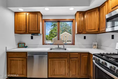 376 E Main Street, Manasquan, NJ 08736 - Photo 20
