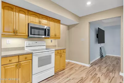 1560 Zeppelin Avenue, Manchester Township, NJ 08759 - Photo 12