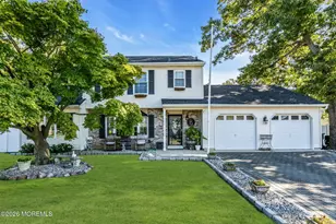 7 Pinyon St, Howell Township, NJ 07731 - Photo 1