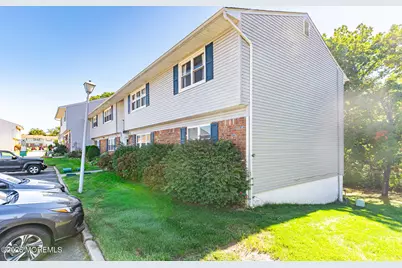 11 Indiana Court #993, Matawan, NJ 07747 - Photo 4