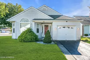 132 Chesterfield Ln, Toms River Township, NJ 08757 - Photo 6