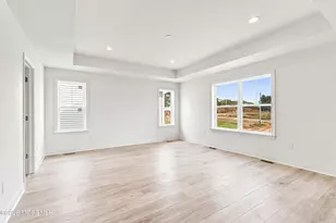 5 American Wy, Manalapan Township, NJ 07726 - Photo 8