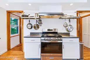 414 Roosevelt Ave, Oakhurst, NJ 07755 - Photo 10