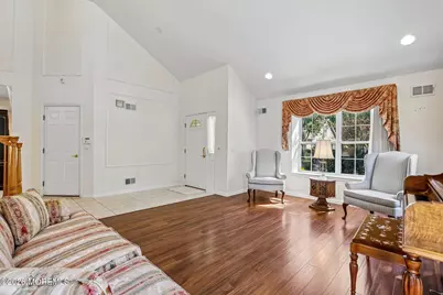 12 Sandhurst Road, Lakewood, NJ 08701 - Photo 4