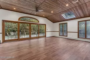 484 Apple Valley Dr, Belford, NJ 07718 - Photo 4